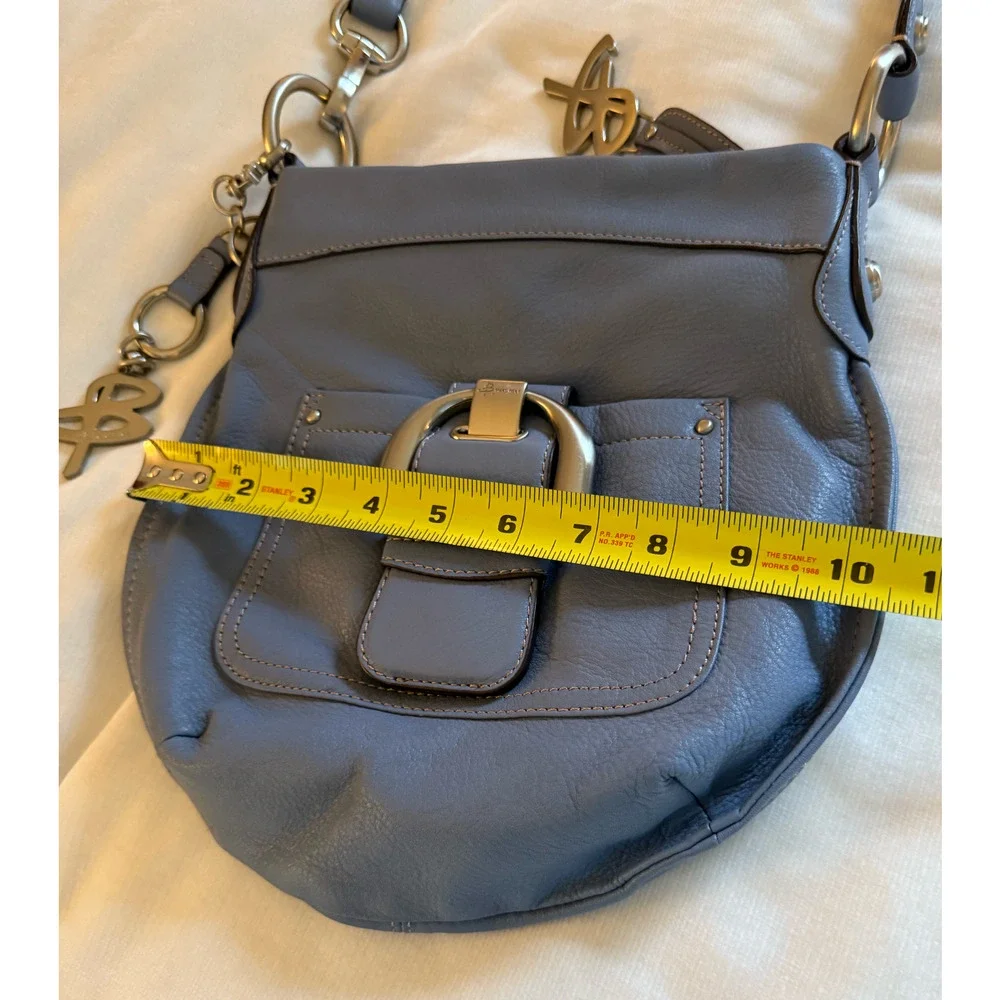 B Makowski Purse Blue Leather Crossbody Silver Hardware Pockets Zip Close Classi